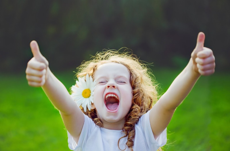 6 способов научить ребенка доброте